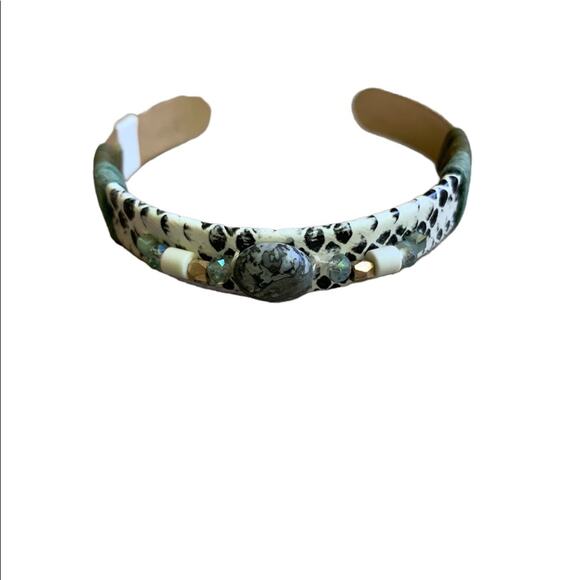 Python beaded cuff bracelet - Picture 4 of 5